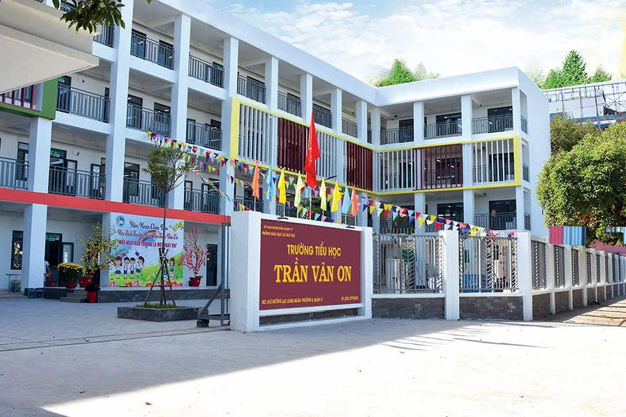 Trường Tiểu học Trần Văn Ơn (quận 11) với diện mạo mới. (Ảnh do nhà trường cung cấp)
