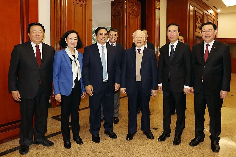 Tổng Bí thư chỉ đạo việc chuẩn bị văn kiện cho Đại hội XIV của Đảng