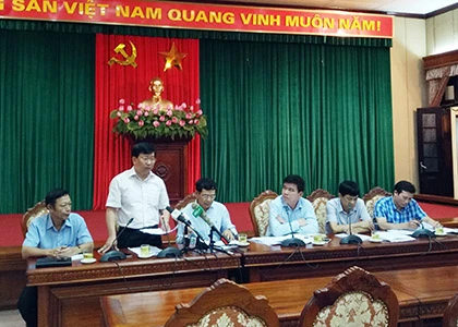 Ông Võ Nguyên Phong, Giám đốc Sở Xây dựng Hà Nội trả lời báo chí