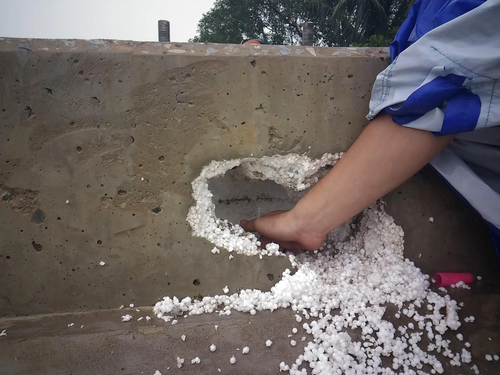 Sở GTVT Hà Nội: “Không dùng xốp độn bê tông để ăn bớt vật liệu“ ảnh 2