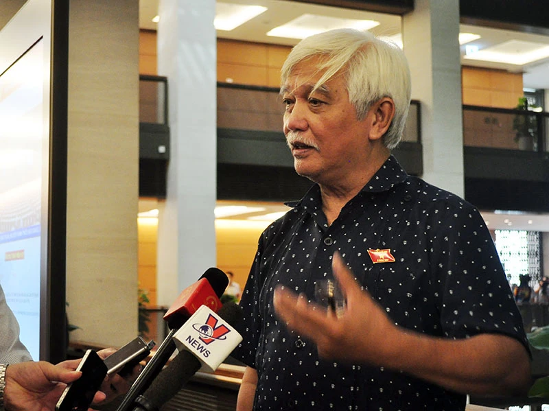 'Có nhiều thứ chúng ta quan liêu hơn tiền nhân' ảnh 1