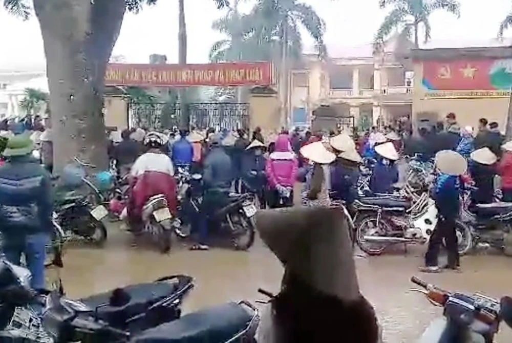 Bãi miễn chức chủ tịch HĐND xã Đồng Tâm của bà Lan ảnh 2