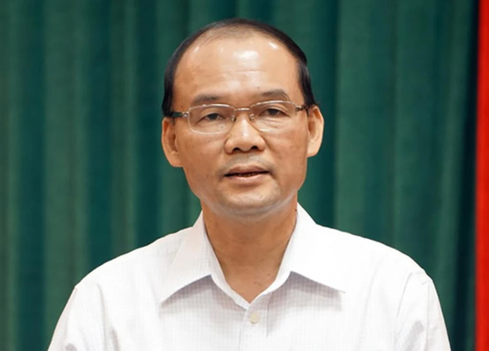 Thẩm tra bằng 'ngoại' của 13 cán bộ ở Hà Nội ảnh 1