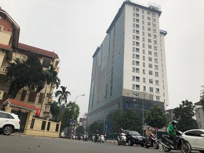 Quận Ba Đình đề xuất mời quân đội vào xử lý nhà 8B Lê Trực ảnh 3