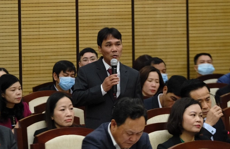 'Cát sông Hồng đẹp như gái 18, luôn bị cát tặc dòm ngó' ảnh 2