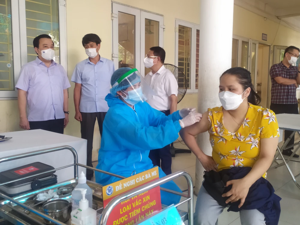 Hà Nội liên tục lập kỷ lục, hôm nay tiêm hơn 570 nghìn liều ảnh 1