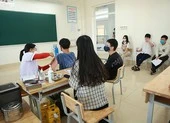 Thành uỷ Hà Nội thống nhất cho học sinh cấp 3 trở lại trường từ 6-12