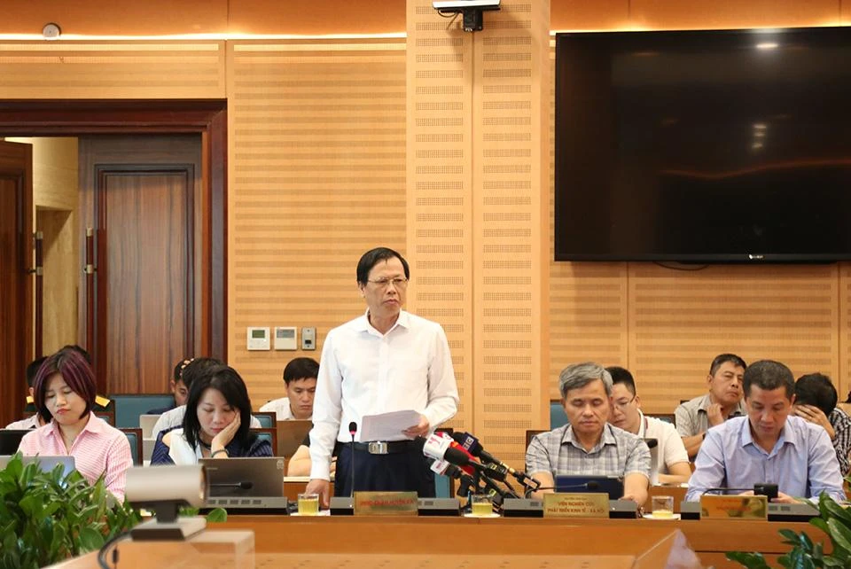 Phó Chủ tịch UBND quận Hoàng Mai Trần Quý Thái.