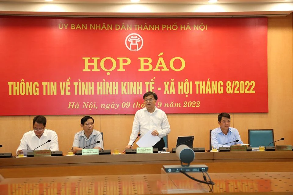 Chánh văn phòng UBND TP Hà Nội Trương Việt Dũng.