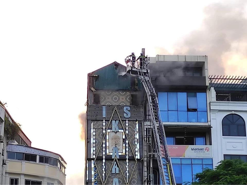 Vụ cháy quán karaoke ISIS (tại phường Quan Hoa, Cầu Giấy, Hà Nội) gây hậu quả nghiêm trọng, khiến 3 cán bộ, chiến sỹ hi sinh trong lúc làm nhiệm vụ.