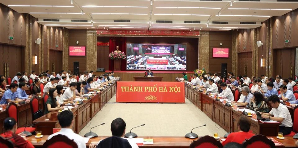 Toàn cảnh điểm cầu Thành uỷ Hà Nội tại hội nghị đối thoại trực tuyến giữa Thường trực Thành ủy Hà Nội với Nông dân Thủ đô năm 2022