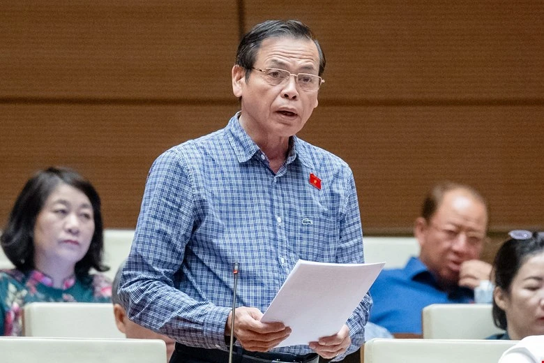 ĐBQH Trần Hữu Hậu (Tây Ninh) nhấn mạnh khoáng sản là miếng mỡ ngon đặt trước miệng mèo, nếu không đậy kỹ, khoá chặt sẽ bị… thất thoát.