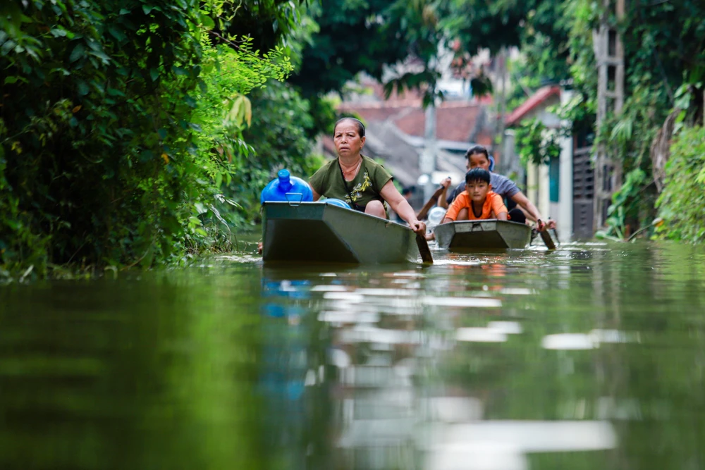 Bí thư Thành uỷ Hà Nội yêu cầu lập Ban chỉ đạo khắc phục hậu quả mưa lũ sông Bùi, sông Tích