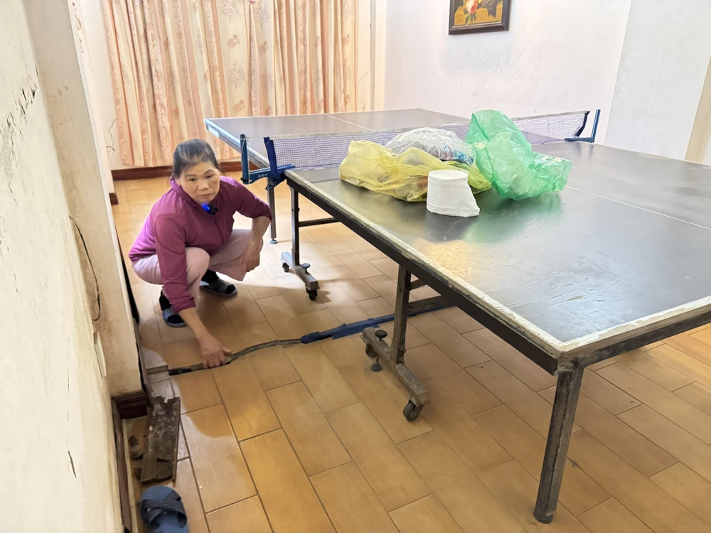 Di dời khẩn cấp nhiều hộ dân bị nứt nhà do đào hầm metro Nhổn – ga Hà Nội