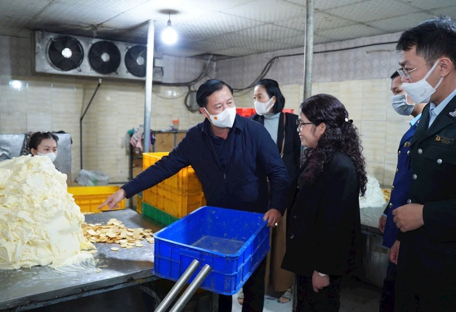 hà nội giám sát chặt an toàn thực phẩm với đồ đông lạnh, trái cây nhập khẩu