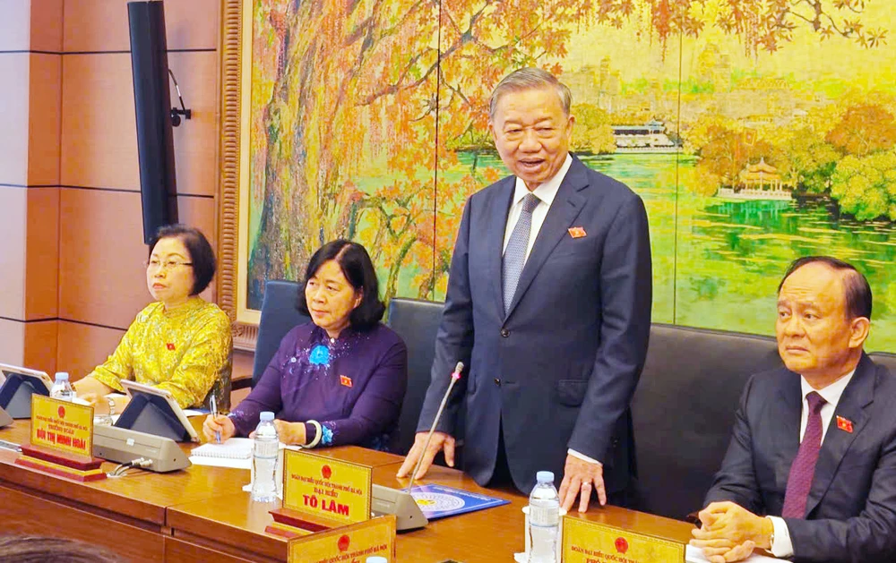 Tổng Bí thư Tô Lâm nêu ý kiến tại phiên thảo luận tổ của Quốc hội về việc sửa đổi, bổ sung một số điều của Hiến pháp năm 2013.