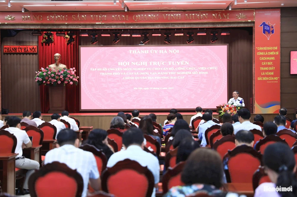 Hà Nội chốt phương án nhân sự 126 xã phường mới