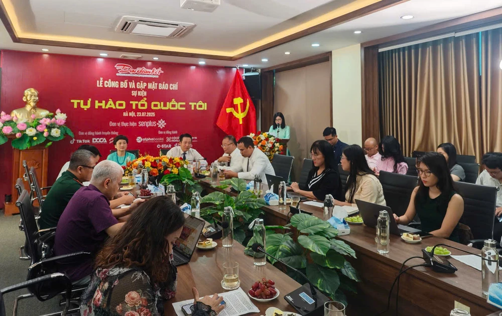 Tự hào Tổ quốc tôi