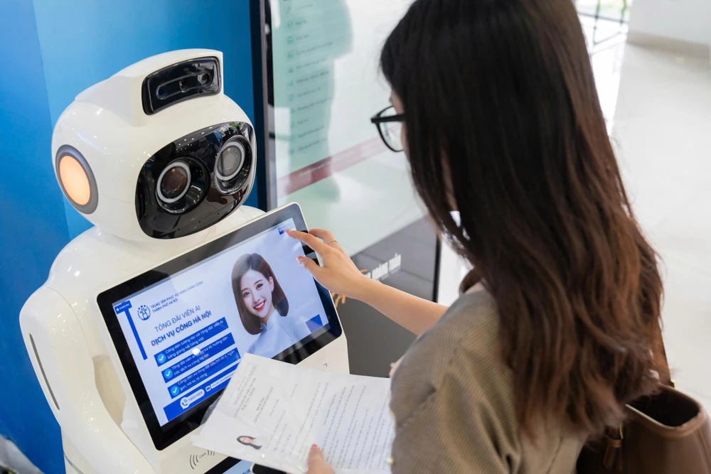 Chùm ảnh người dân Thủ đô được phục vụ 15 tiện ích miễn phí khi làm thủ tục hành chính