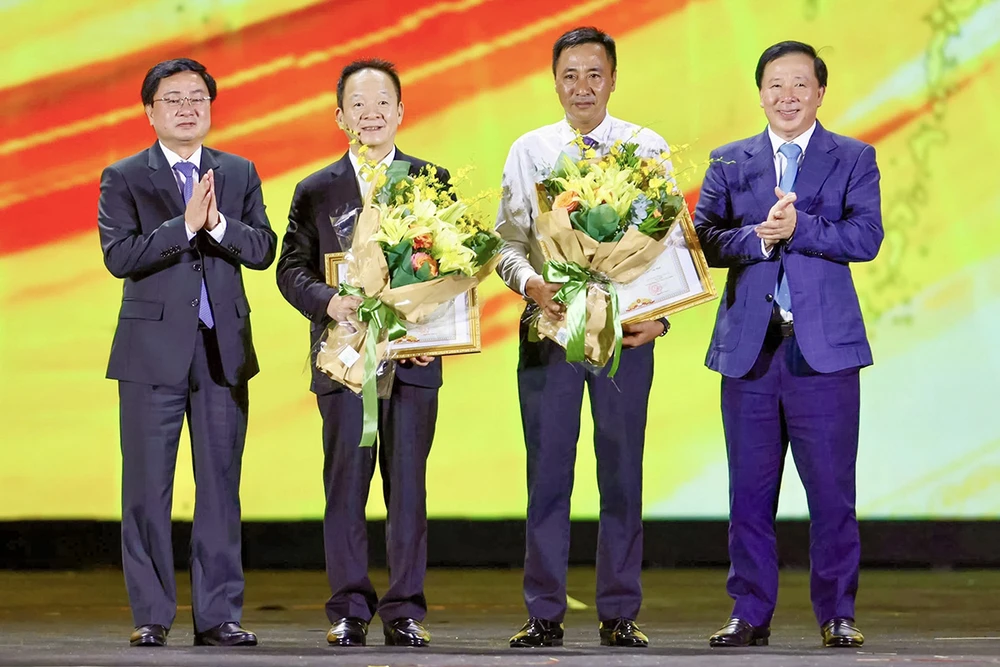 Đại nhạc hội T&T City Millennia – Bản tuyên ngôn Khơi mạch nguồn Di sản, Vững bước Kỷ nguyên mới.jpg