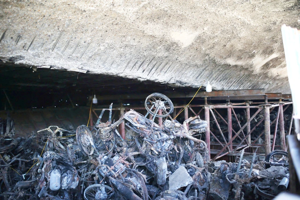 Hà Nội rà soát, xử lý các bãi trông giữ xe sau vụ cháy ở gầm cầu Vĩnh Tuy