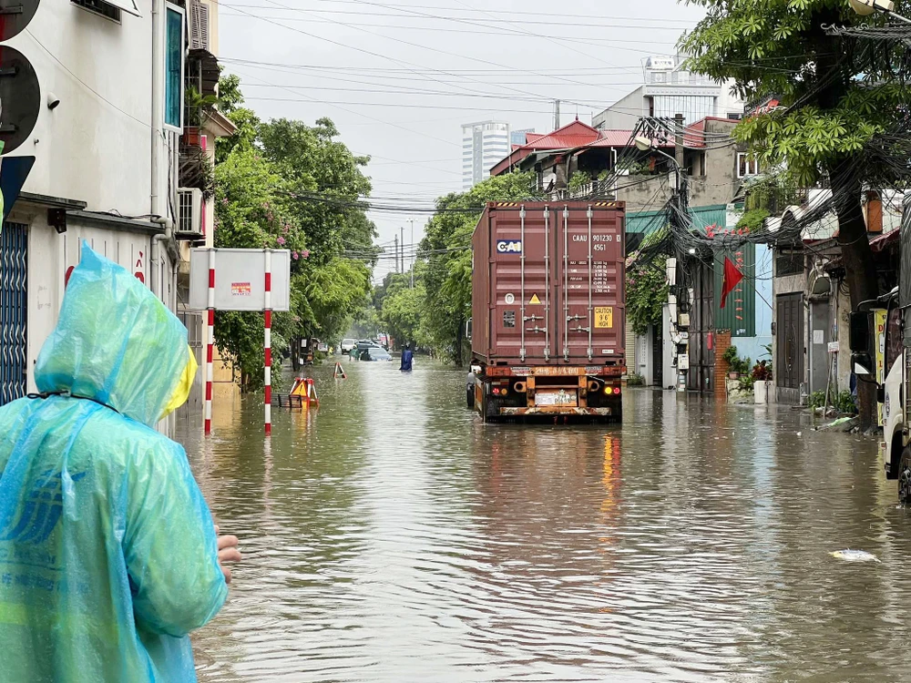 ha-noi-mua-ngap-10.jpg