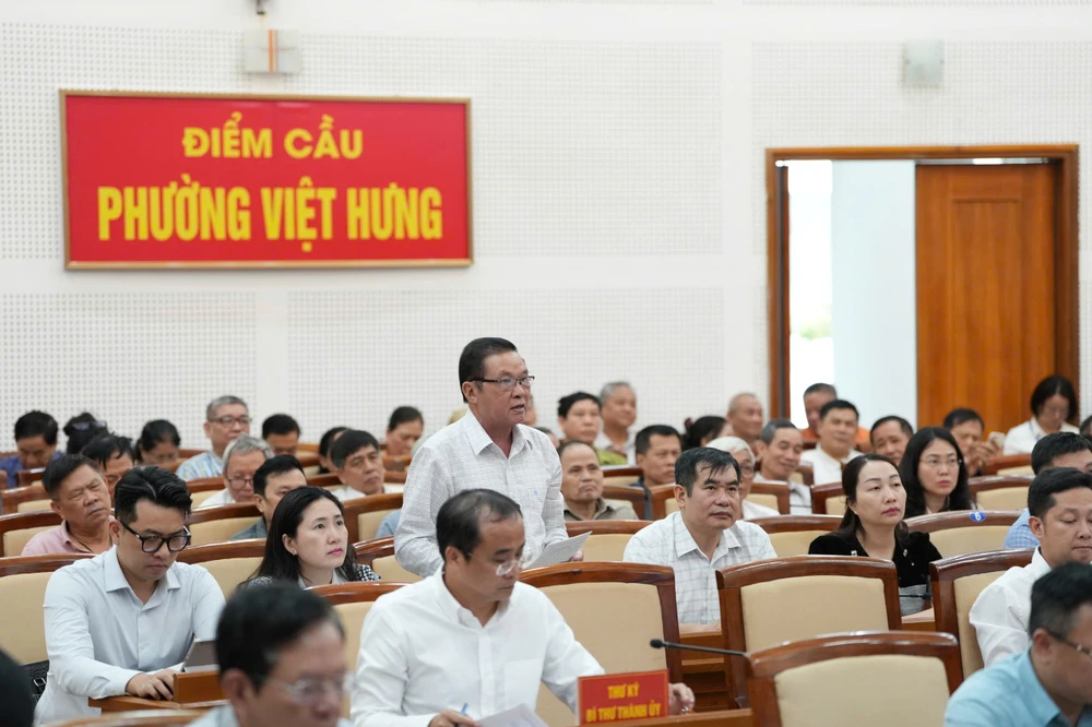 cu-tri-viet-hung.jpg