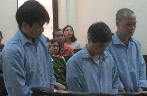 Mua bán heroin với giá 200 triệu đồng/bánh ngay trong nhà nghỉ ảnh 1