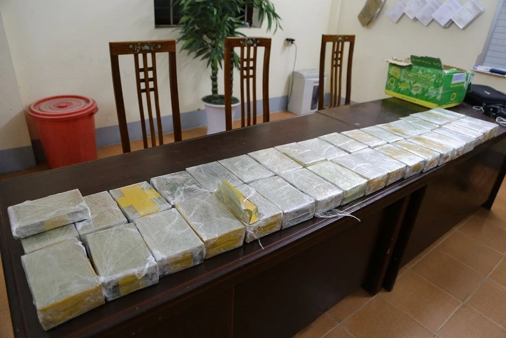 Nam thanh niên một mình vận chuyển 73 bánh heroin ảnh 2