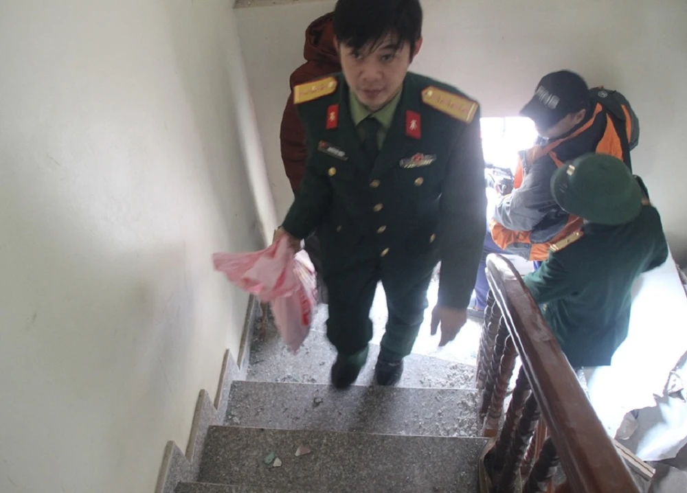 Vụ nổ Bắc Ninh: Công an làm việc với chủ kho phế liệu ảnh 2