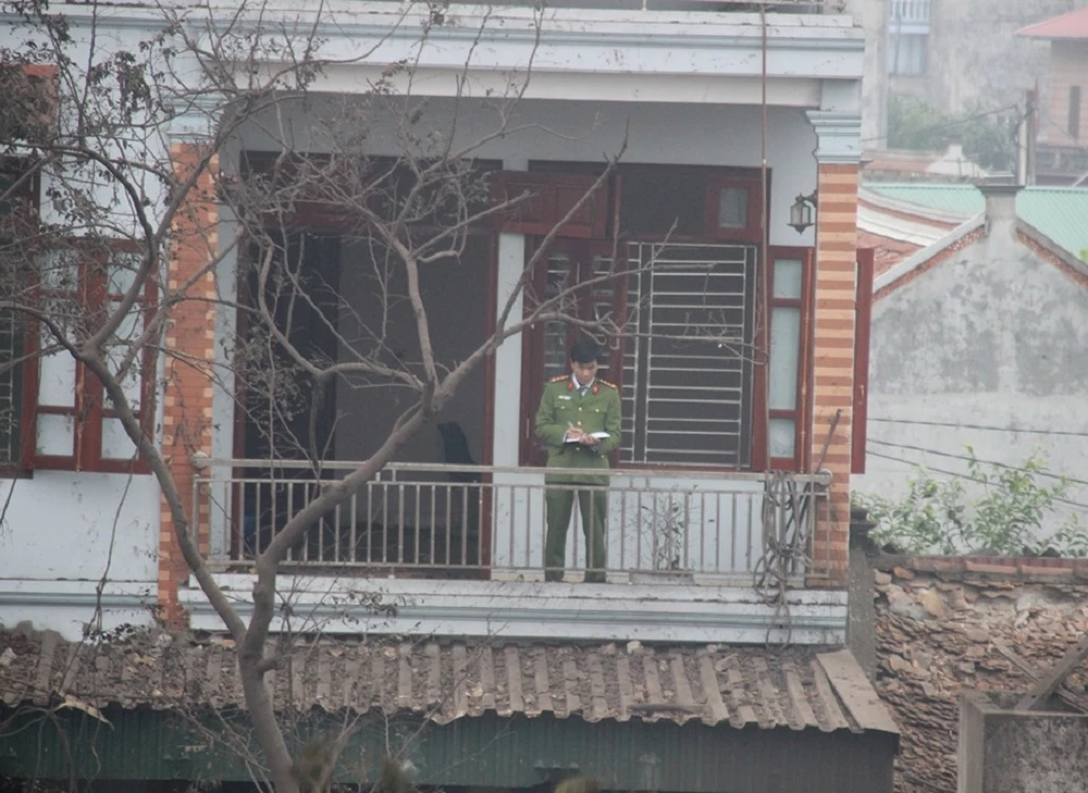 Vụ nổ Bắc Ninh: Công an làm việc với chủ kho phế liệu ảnh 1