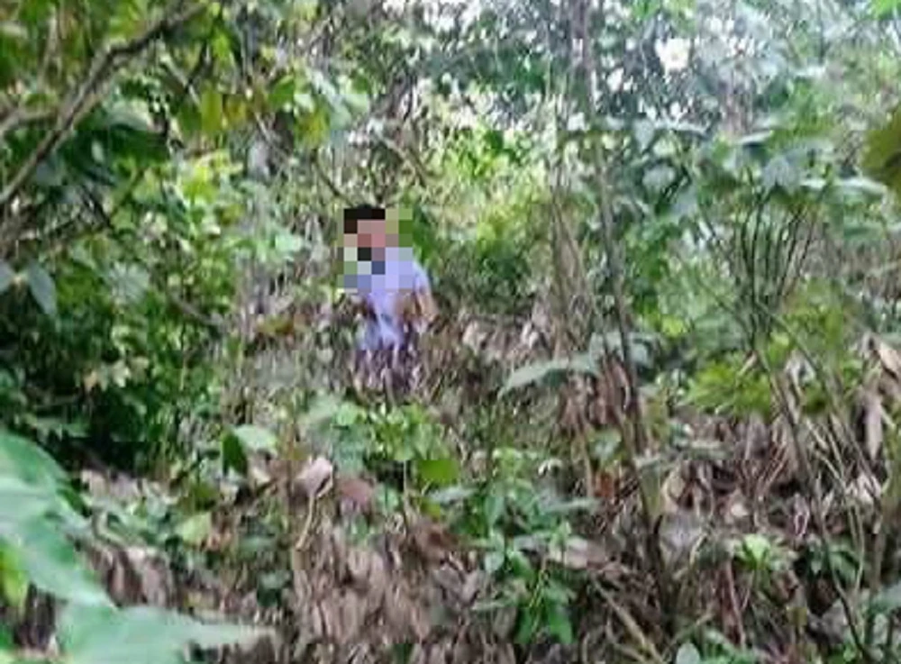 Sát hại dã man 2 cha con rồi vào rừng treo cổ tự vẫn ảnh 1