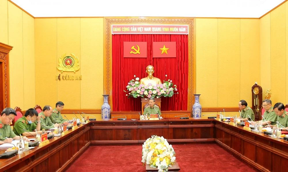 Bộ trưởng Tô Lâm chủ trì buổi làm việc. Ảnh: BCA