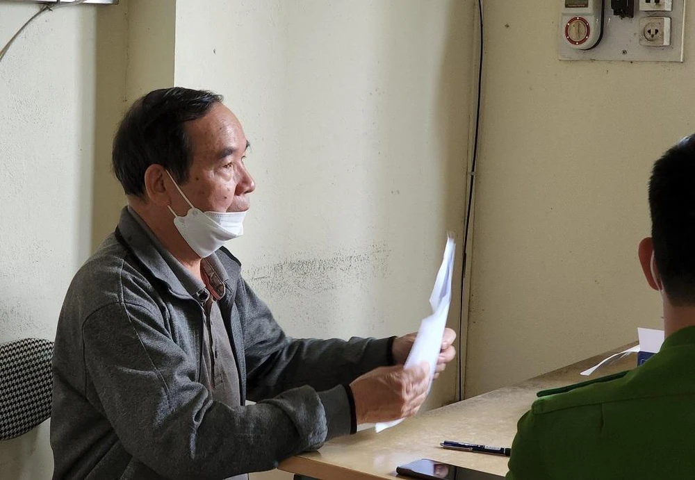 Bị can Lương Văn Na, cựu phó tổng giám đốc Công ty Apatit Việt Nam. Ảnh: CA