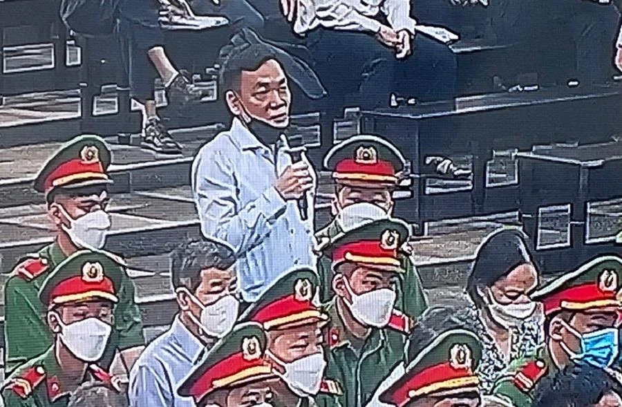 Bị cáo Nguyễn Đại Dương (nghề nghiệp kinh doanh), con rể bị cáo Nguyễn Văn Minh.