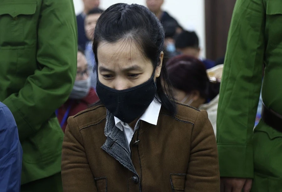 Bị cáo Nguyễn Thị Hà Thành tại tòa sáng 26-12. Ảnh: UYÊN TRANG Bị cáo Nguyễn Thị Hà Thành tại tòa sáng 26-12. Ảnh: UYÊN TRANG