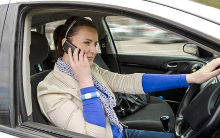 Những điều phái đẹp cần lưu ý khi lái xe