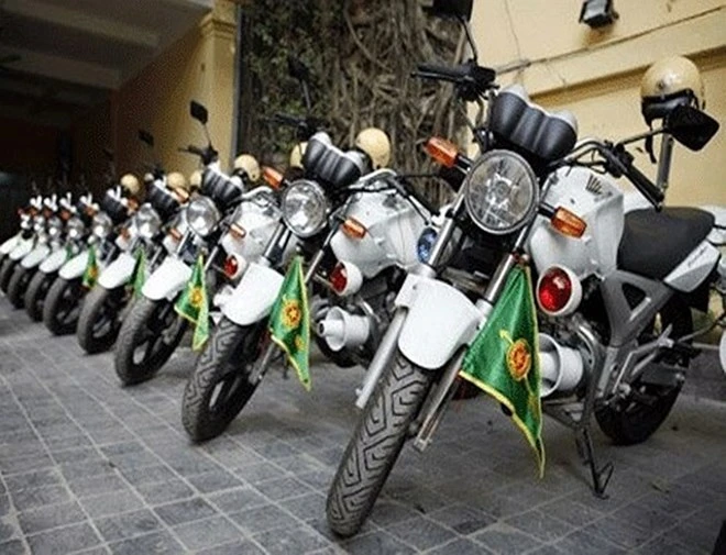 Ở Hà Nội, đội tuần tra dẫn đoàn là đơn vị đầu tiên của PC 67 được trang bị 15 chiếc xe Honda CBX 250 Twister hồi đầu năm 2013. Honda CBX 250 Twister sử dụng động cơ DOHC, xy lanh đơn, 4 thì, 4 xu páp, làm mát bằng không khí và dầu máy, hộp số : 6 số với dung tích xi lanh: 249 cm3.