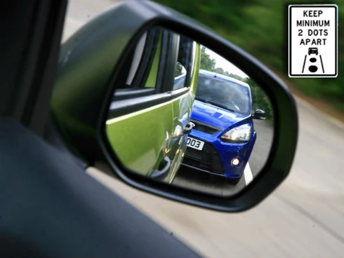 Thói quen khi lái xe nên tránh ảnh 1 Thói quen khi lái xe nên tránh ảnh 1