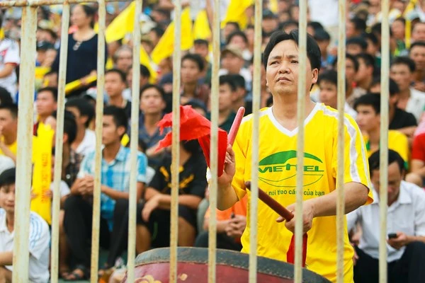 Bóng đá xứ Thanh: Tình yêu được "rao bán" bằng mọi cách? ảnh 5