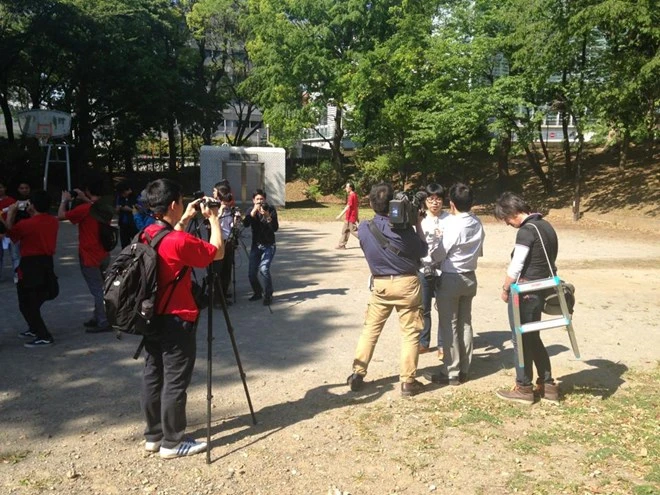 Người Việt tại Nhật phản đối trước Sứ quán Trung Quốc ảnh 2