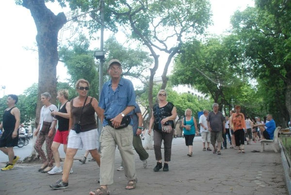 Vẻ đẹp Hà Nội thanh bình đón mừng sinh nhật Bác! ảnh 3