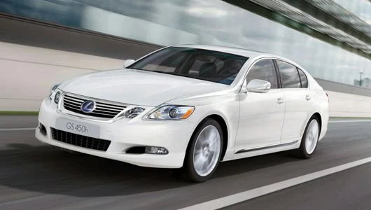 Lexus-GS-450h-Front-Side-View.jpg