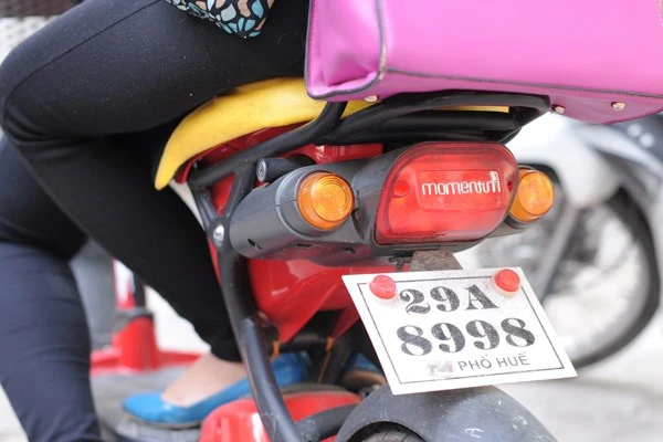 Hà Nội ra quân xử lý, nhắc nhở người dân đăng ký xe máy điện ảnh 11