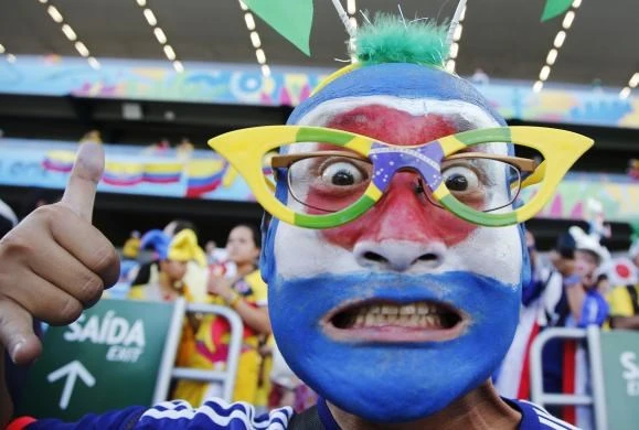 Những kiểu vẽ mặt độc nhất của fan World Cup 2014 ảnh 34