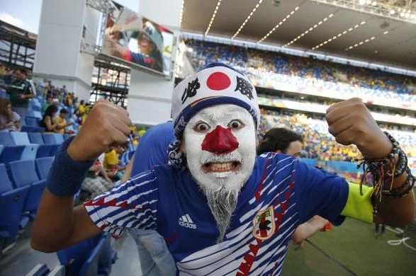 Những kiểu vẽ mặt độc nhất của fan World Cup 2014 ảnh 33