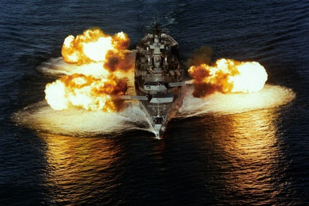 USS Iowa - Thiết giáp hạm kinh hoàng nhất của hải quân Mỹ ảnh 3 USS Iowa - Thiết giáp hạm kinh hoàng nhất của hải quân Mỹ ảnh 3