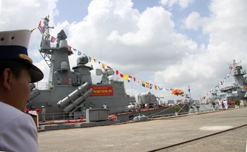 Cận cảnh vũ khí trên tàu tên lửa HQ-377 và HQ-378 vừa hạ thủy ảnh 11