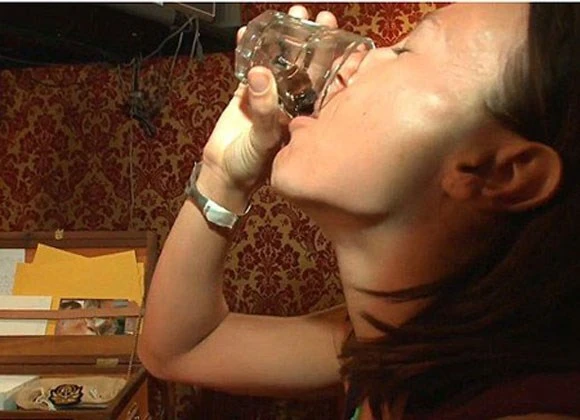 Nuốt trứng giun sán để giảm cân: Y học "bó tay"! ảnh 1