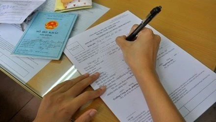 Sẽ “khai tử” CMND, sổ hộ khẩu, giấy khai sinh ảnh 1